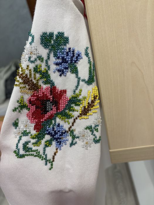 Вишиванка бісером