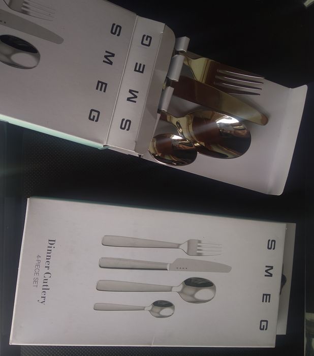 Desde 14,17€ - Conjunto Talheres Jantar SMEG