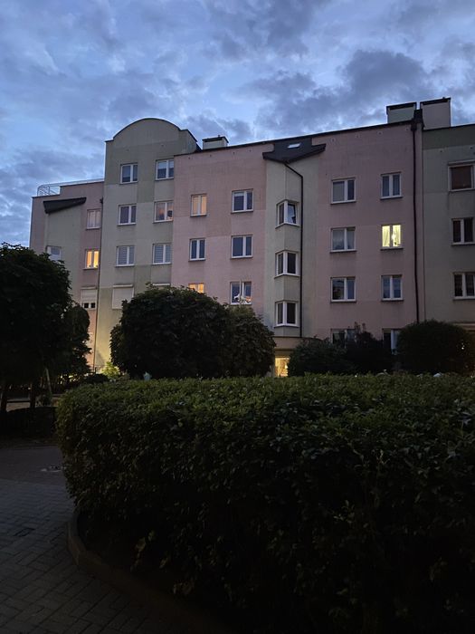 Odświeżone, umeblowane 48,5 m² z garażem – CENTRUM