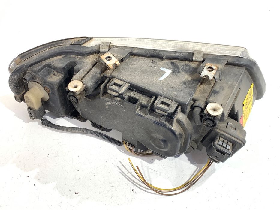 REFLEKTORY PRAWY LEWY KOMPLET RINGI AUDI A3 8L 08-441-1160L 96-06
