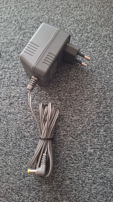 Zasilacz Panasonic PQLV207CE , 6.5V , 500mA , do telefonu bezprzewodowego Panasonic.