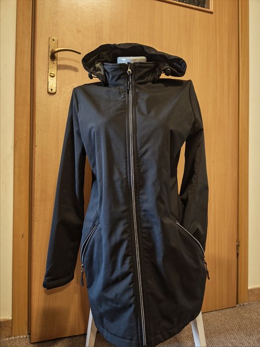 Długi Softshell na miłym polarze S 36 bez uszkodzeń stan idealny wymiary na zdjęciach.