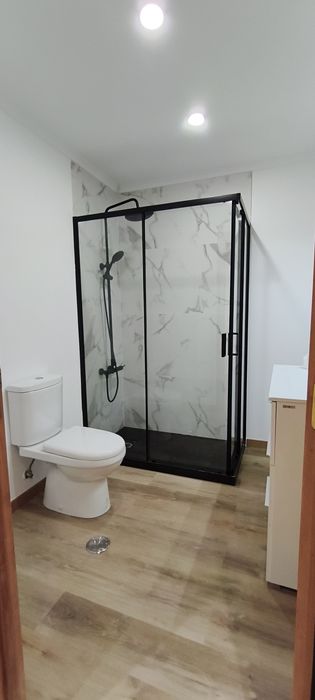 Vendo T1+1 com terraço e  parqueamento