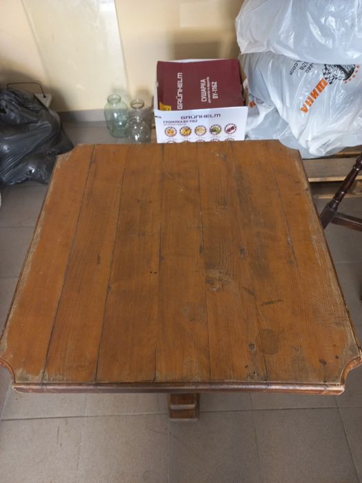 Продам столика сосновий