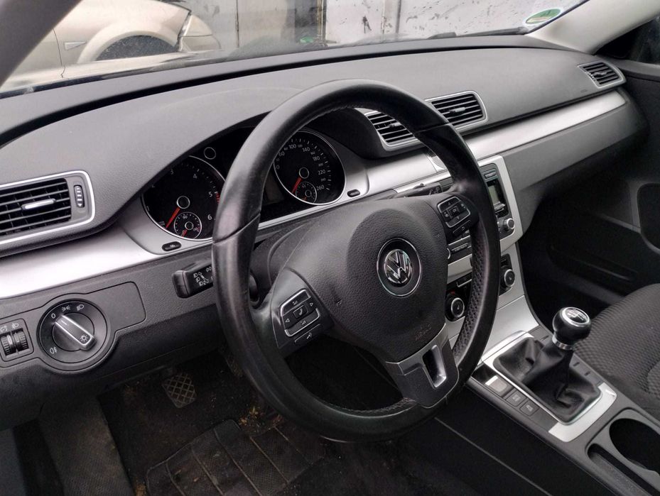 deska kokpit poduszka kierowcy pasażera VW Passat B7