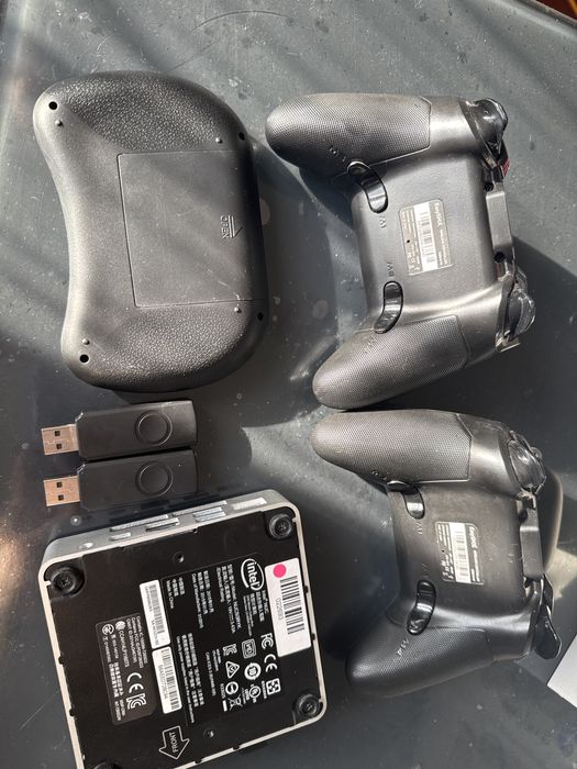 Ігрова консоль Intel NUC+джойстіки EazySMX