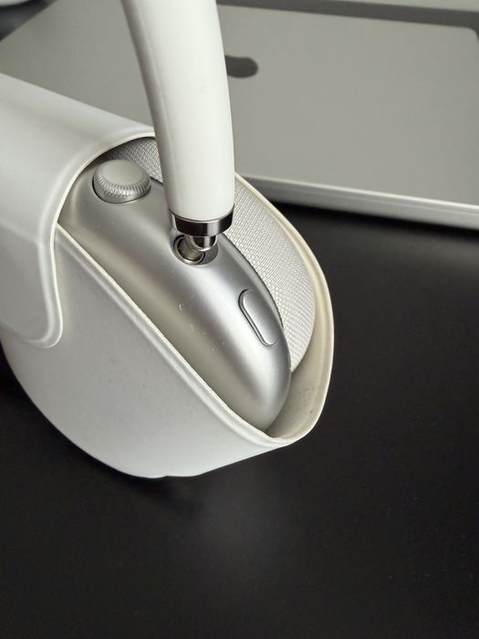 Airpods max навушники