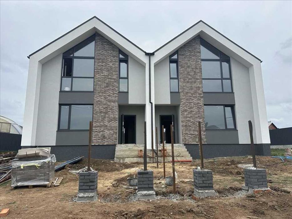 Ваш ідеальний простір чекає на вас у затишному мікрорайоні Яр!