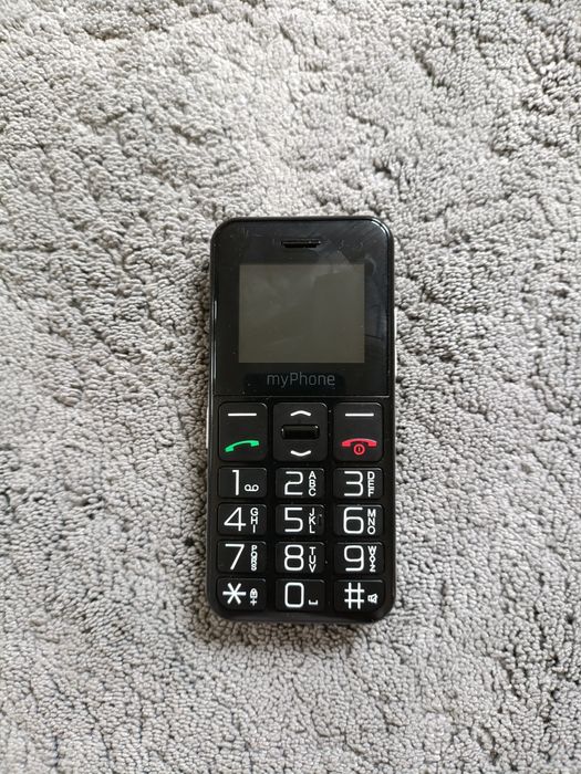Telefon komórkowy myPhone z dużymi przyciskami.
Idealny dla seniora lub jako prosty telefon do dzwonienia i SMS-ów.