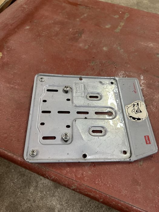 Рамка мото номера Honda 954