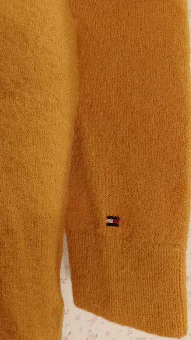 Żółty sweter Tommy Hilfiger