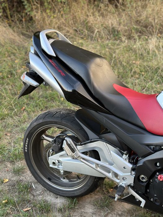 Продам SUZUKI GSR 600