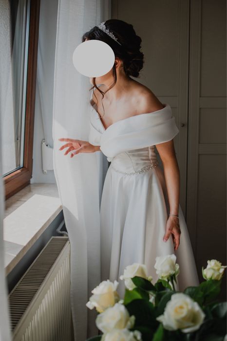 Suknia ślubna satyna mikado, madonna, rozmiar S, tren, 2 welony