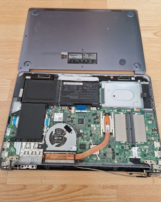 Intel i7-7500U/GeForce940mx Робоча нижня частина материнка Ноутбук Asus vivoBook 15 x510UQ під  запчастини
