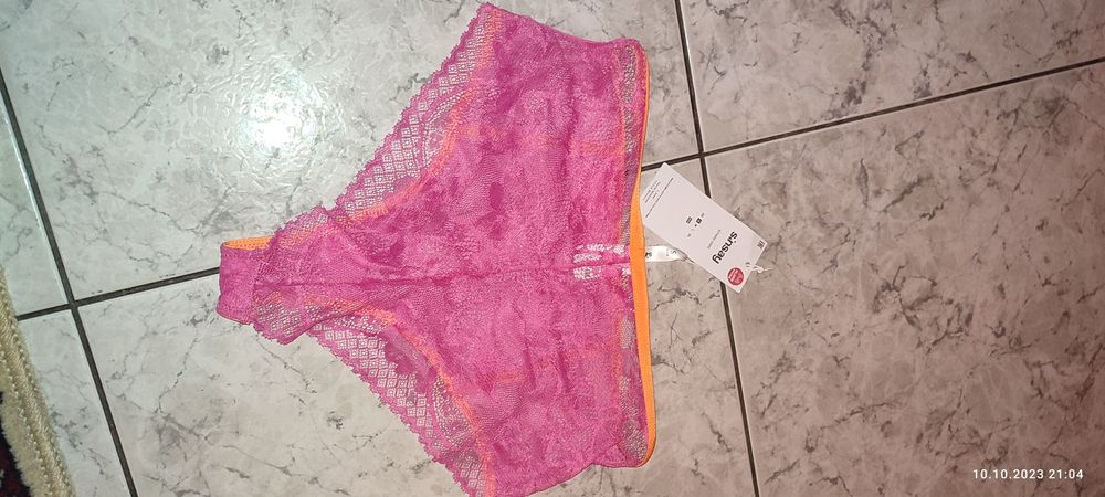 Nowe Koronkowe majtki brazyliany z wysokim stanem rozm. S