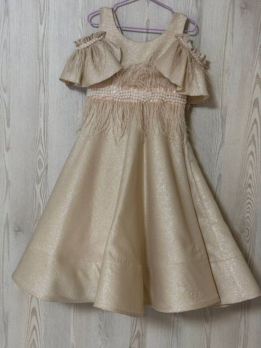 Дитяче святкове (випускне) плаття шампань