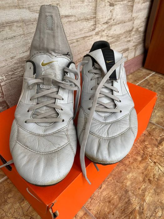 Бутсы Nike, кожаные р.42.5 , (ретро)