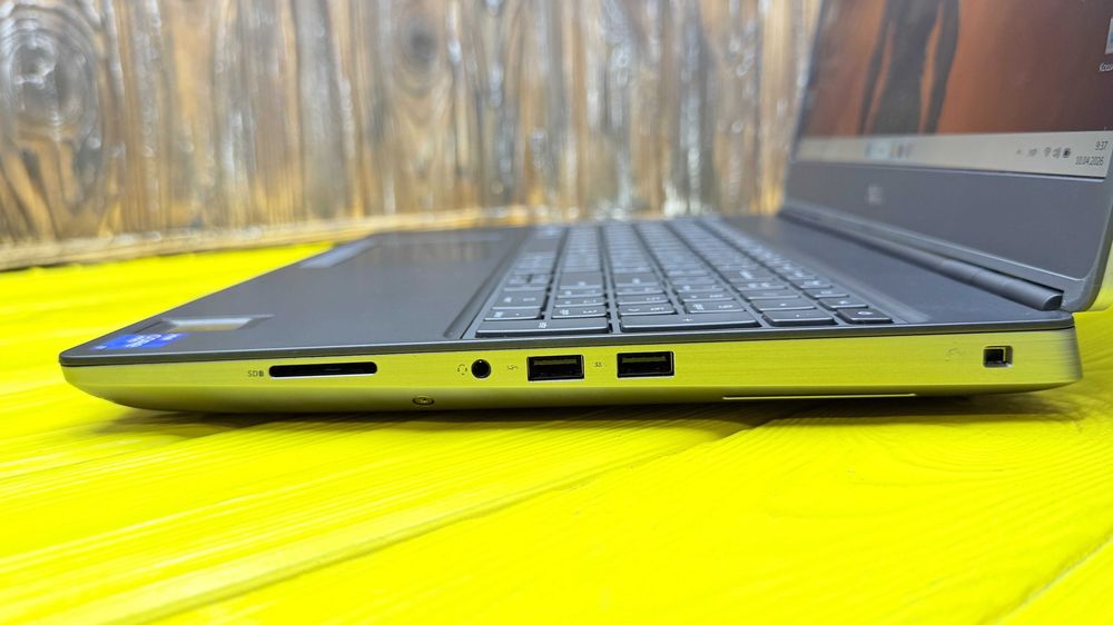 Супер Ціна! Потужний Професійний Ноутбук Dell Precision 7560 /Core i7-11850H/Quadro T1200 4 GB