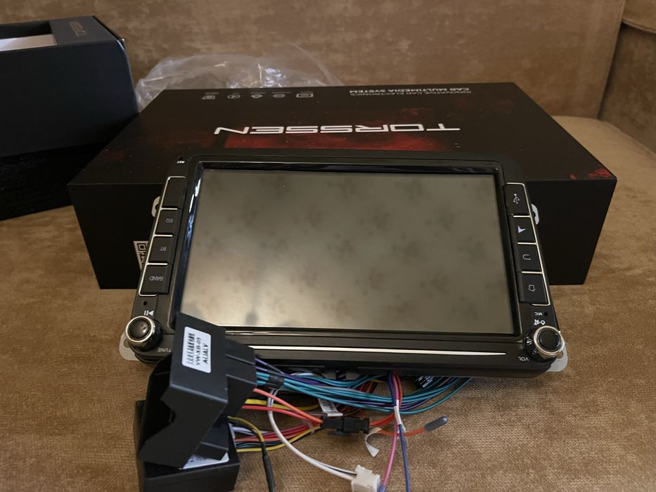 Штатна магнітола Torssen VW NF8232 Carplay