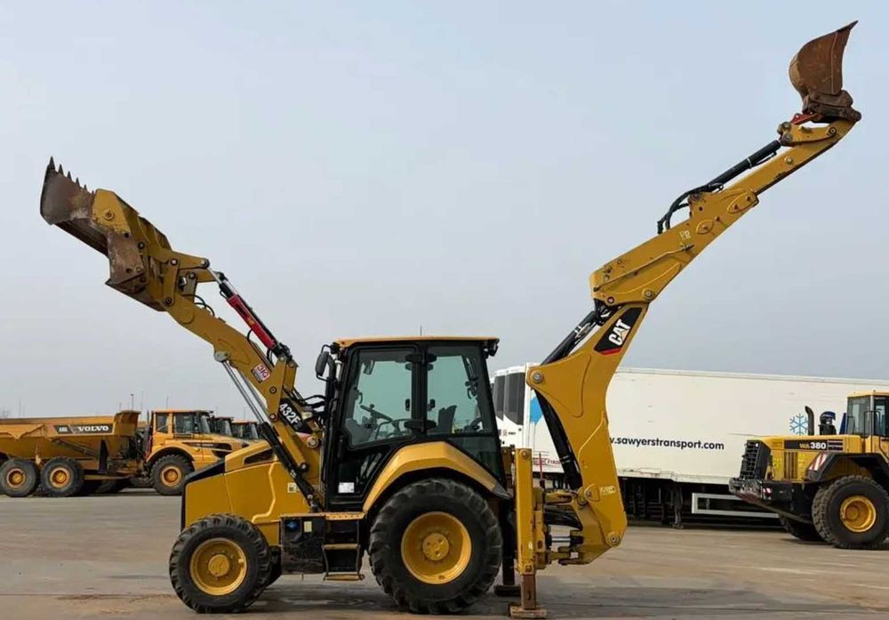 CAT 432F2 2017 | Європа | Підбір | Доставка