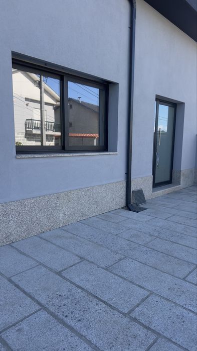 Apartamento r/c T2 novo