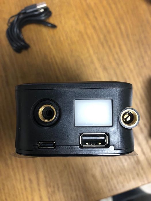 Портативний компресор, PowerBank, ліхтар.