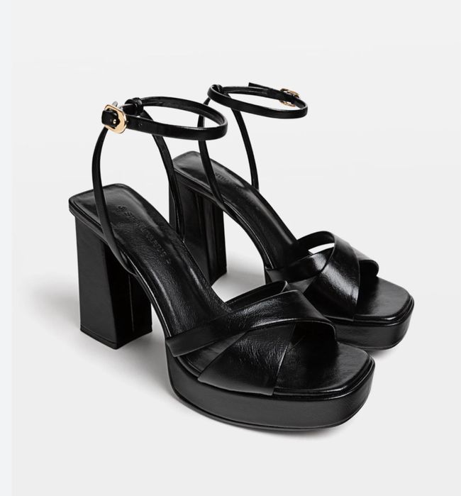 Чорні босоніжки на платформі на широкому підборі stradivarius