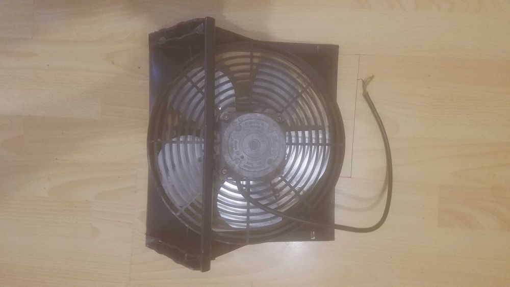 Вентилятор двигатель обдува.