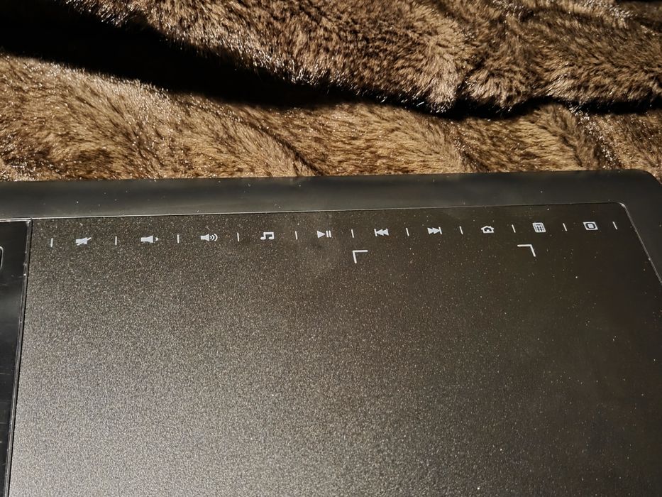 Tablet graficzny BOSTO 1060 Plus + rysik