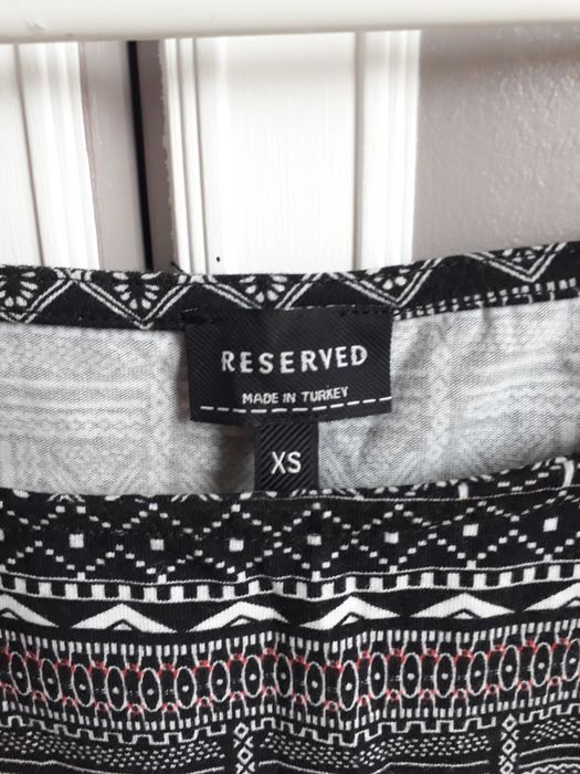 Sukienka mini dopasowana obcisła Reserved rozmiar XS/S azteckie wzory