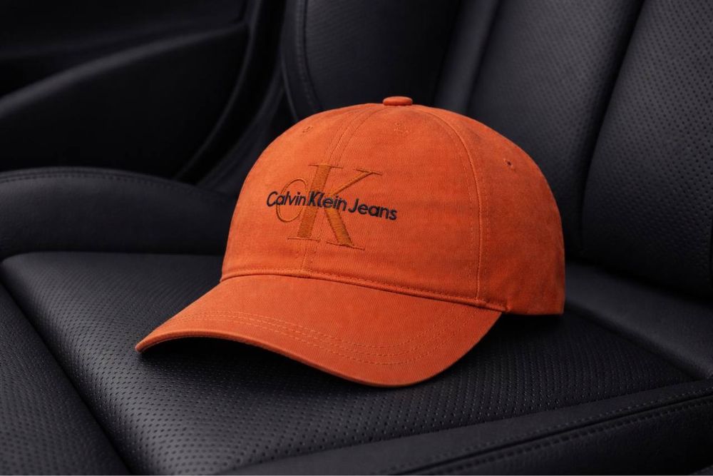 Кепка Calvin Klein оранжева унісекс оригінал/кепка унисекс оригинал