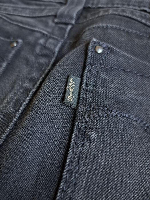 Чорные джинсы Levi's