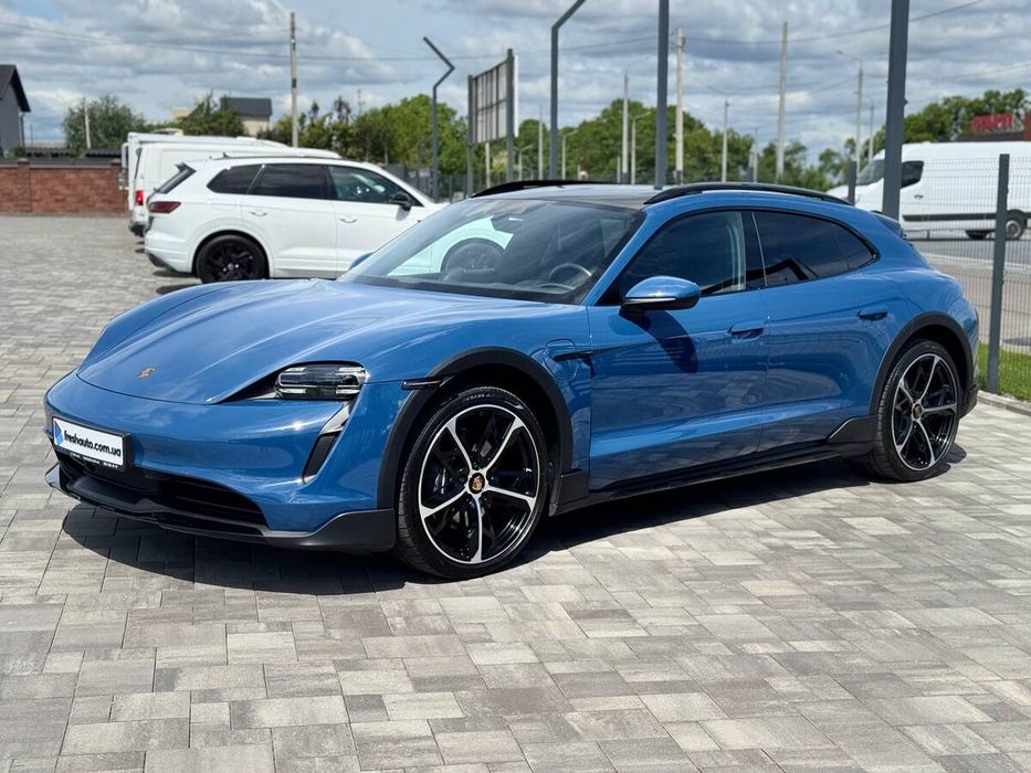 Porsche Taycan Cross Turismo 2023 freshauto