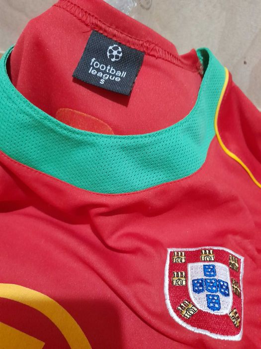 T-shirt Portug. nº 7 ex Jogador Figo  talha S + XXL 100% poliés  Usada