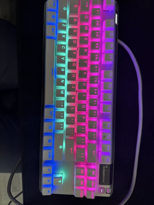 Steelseries Apex 7 tkl ghost