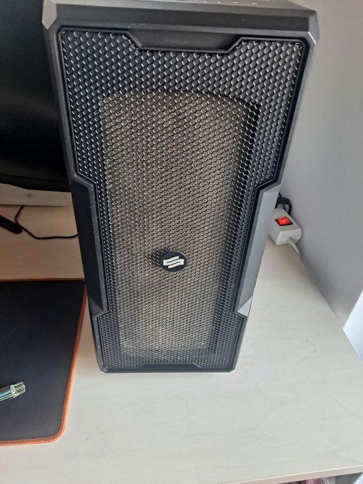 Komputer stacjonarny