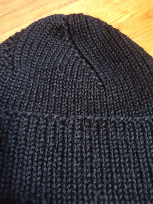 Шапка в'язана біні