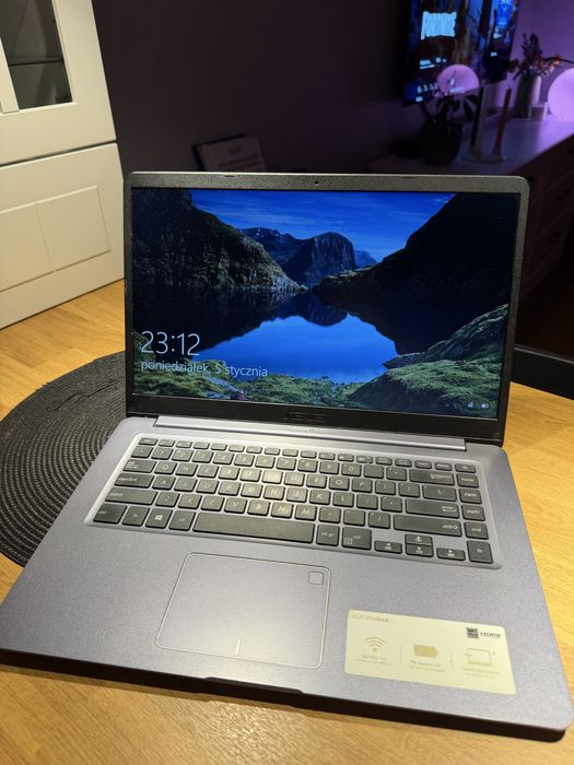 Laptop ASUS vivobook A510U