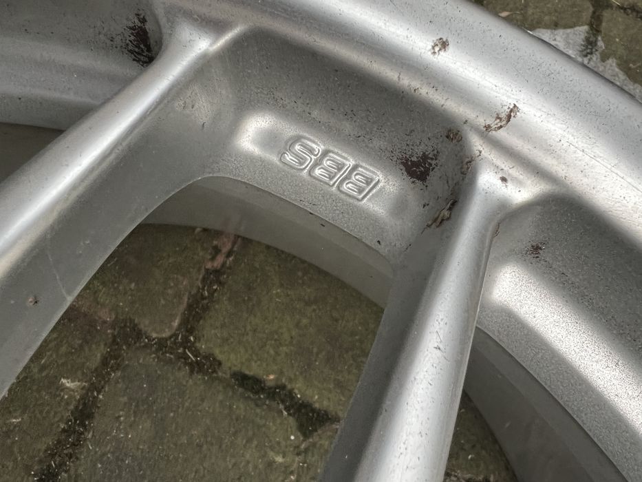 Felga aluminiowa BBS Jaguar 5x108 18 cali 8J Et59 4R8M1007AA
