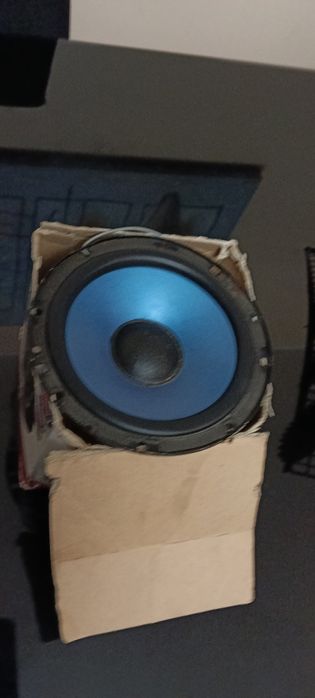 Monitores e coluna se som a trabalhar 100% com garantia