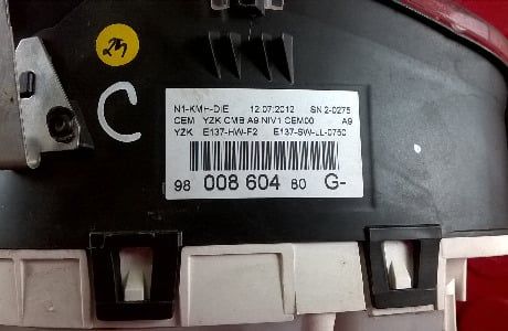 Quadrante / Painel de Instrumentos 9800860480 - PEUGEOT 208 I