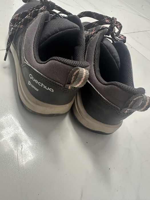 Sprzedam buty trekingowe 38