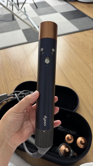 Dyson airwrap б/у