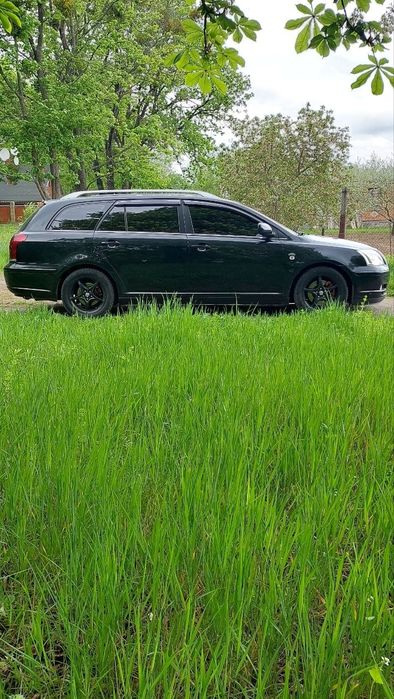 Toyota Avensis 2003 2.0D4D отличное состояние