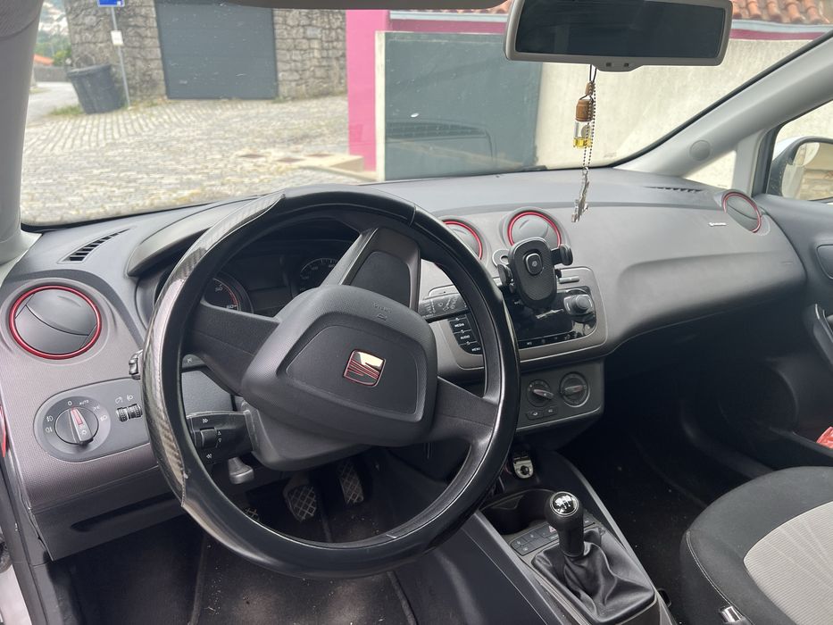 Seat ibiza 1.2 TDI 2012