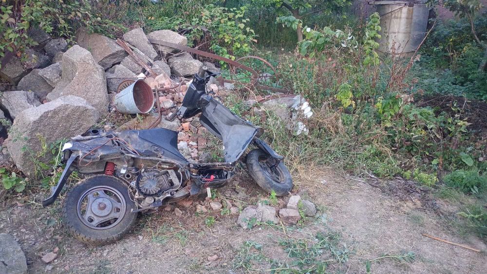 Продам мопед на запчастини