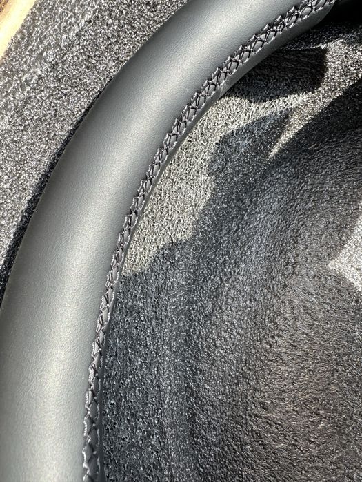 М руль BMW кермо для F10 / F11 / F06 / F13 / F07/F01/F02.