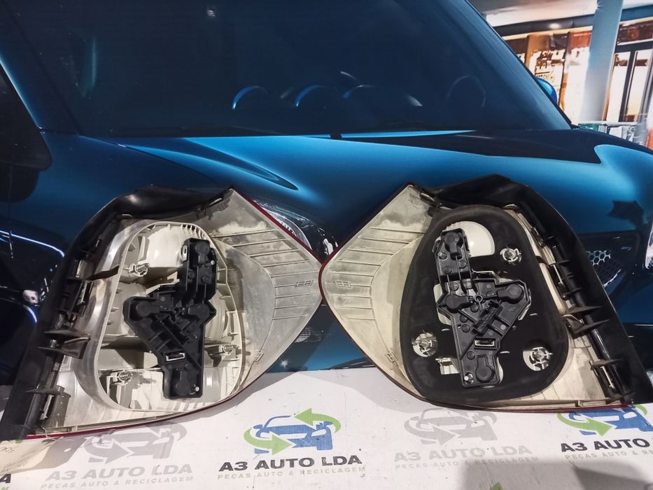 Farolim traseiro esquerdo e direito BMW Série 1 E81 E87