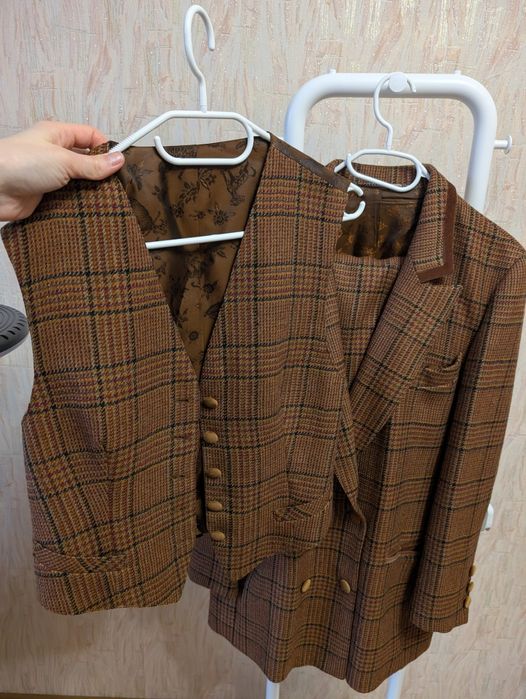 Костюм 3 -ка 38 р.  M L HMC шерстяний теплий