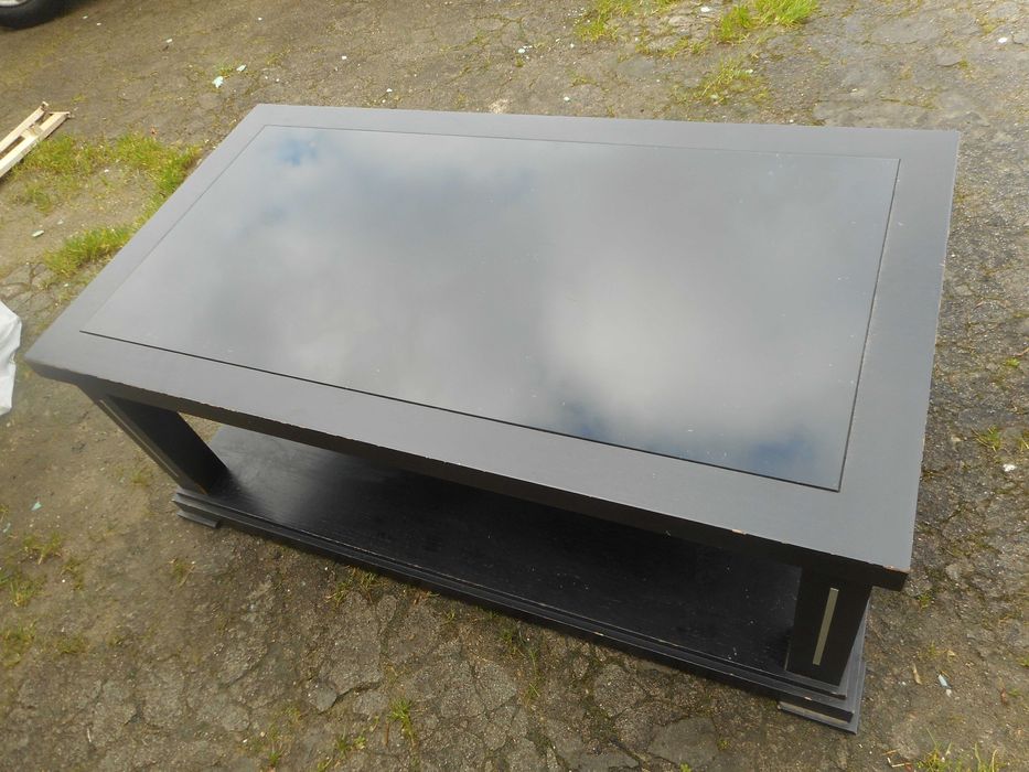 Mesa de centro com vidro